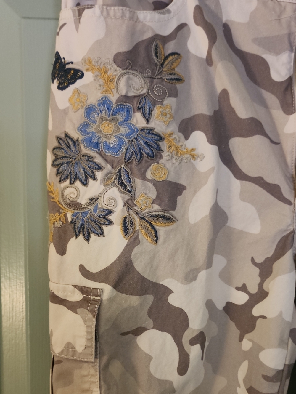 Sundance Beige Camo Shorts with Blue/Yellow Floral Embroidery - Picture 2 of 6